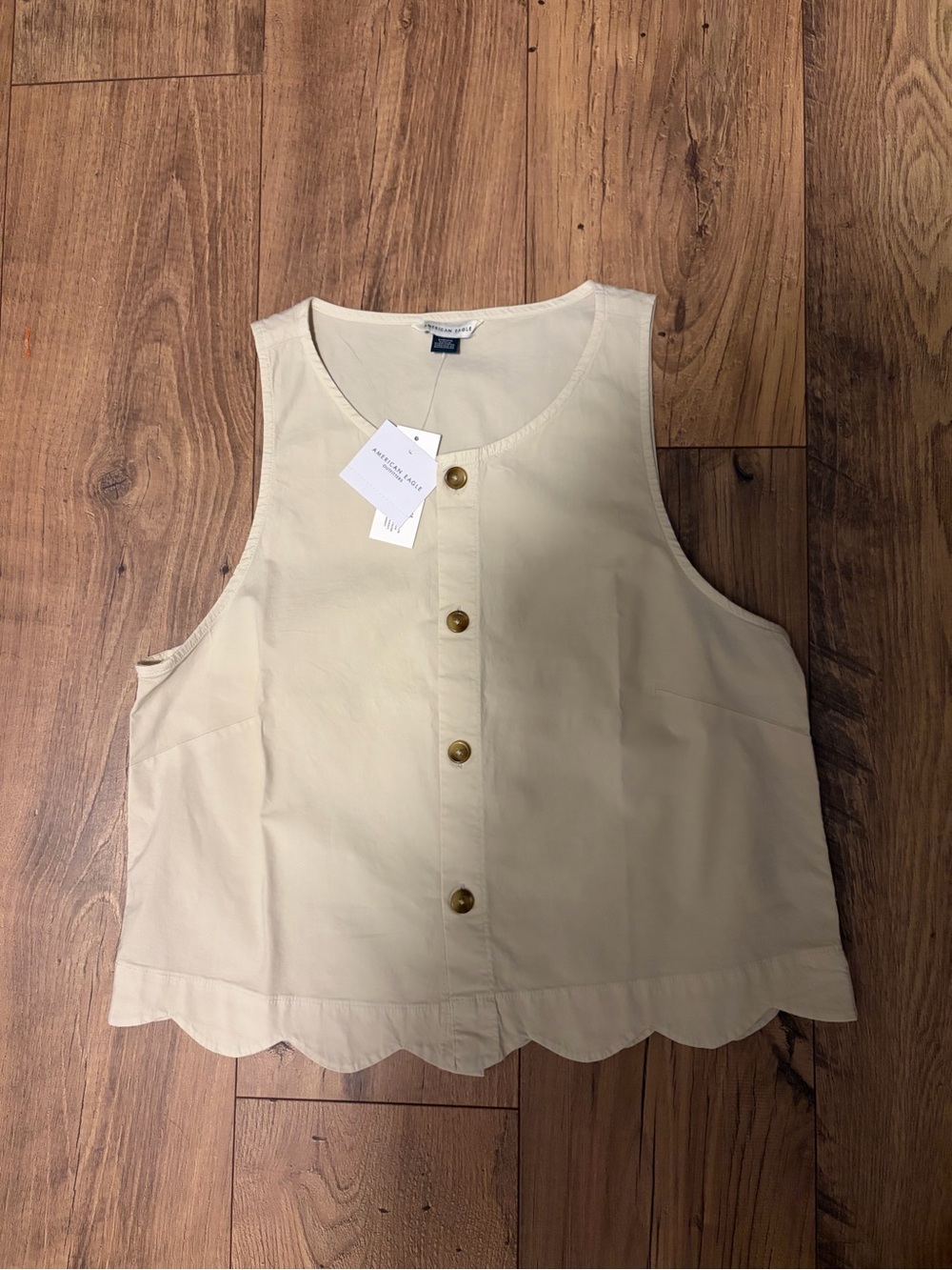 American Eagle Beige Scalloped Top Size Small New With Tags
